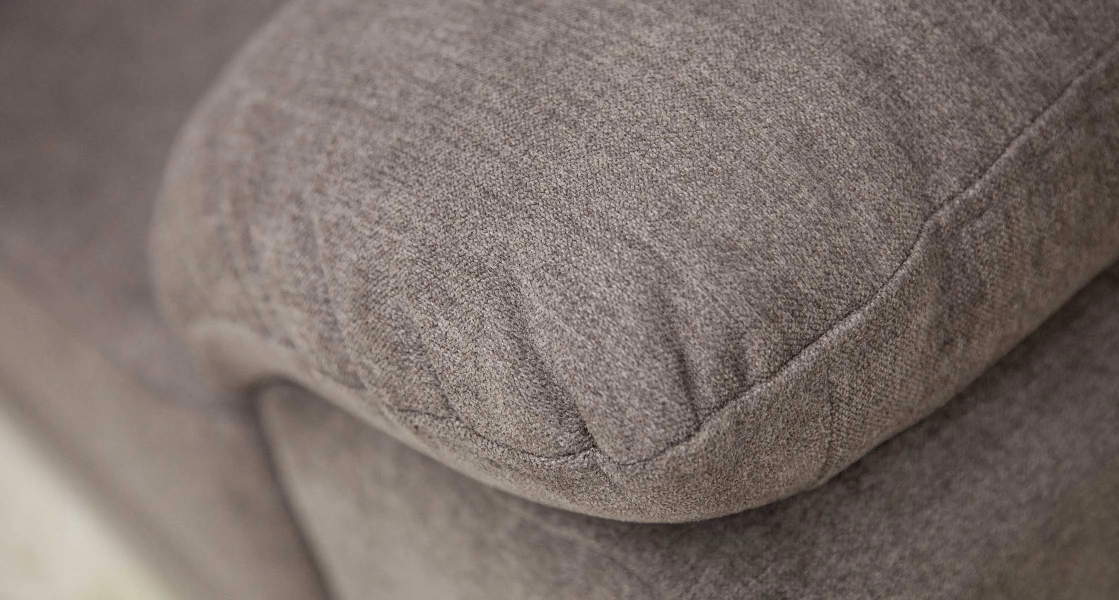 Miss_12_DivanGer_Foster_(1)