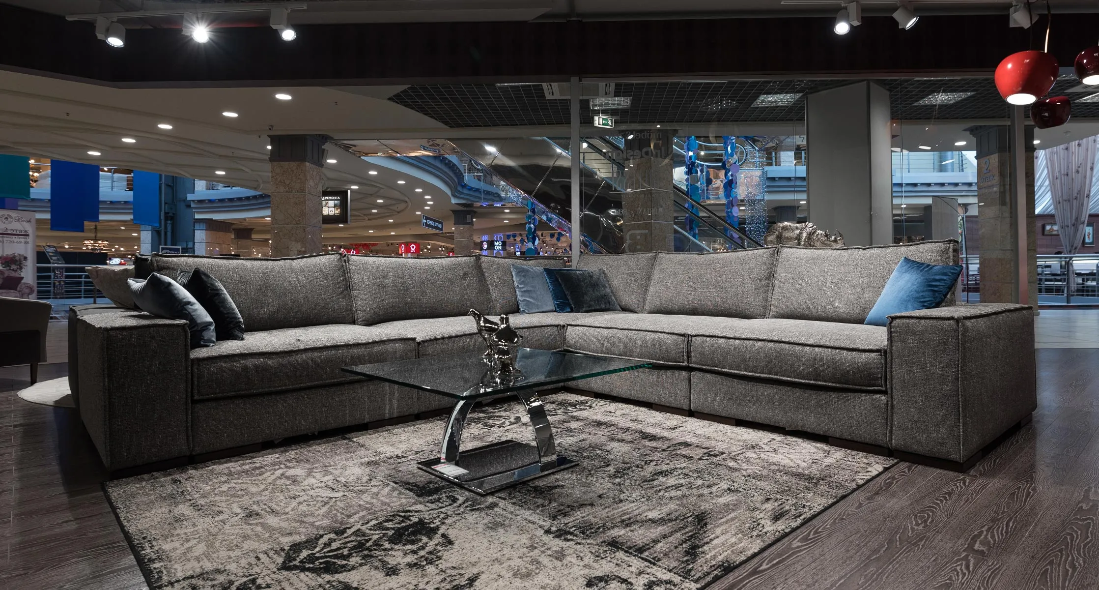 Chanel 52 Mobel&Zeit Ontario