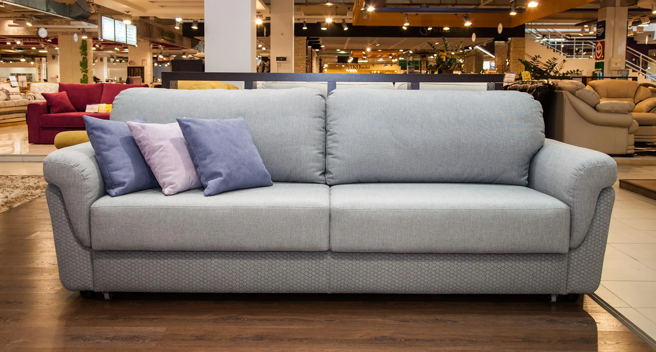 Pixel_HD_51_Pixel_Urus__51_Formula_Divana_Angelo-(1)