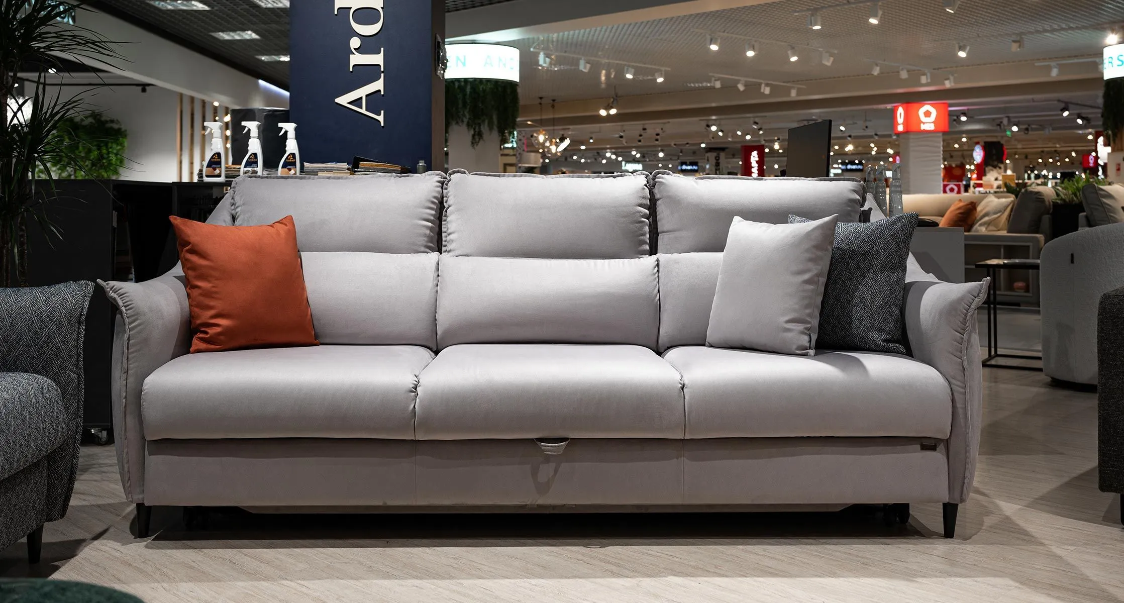 Club 18 Ardoni Женева