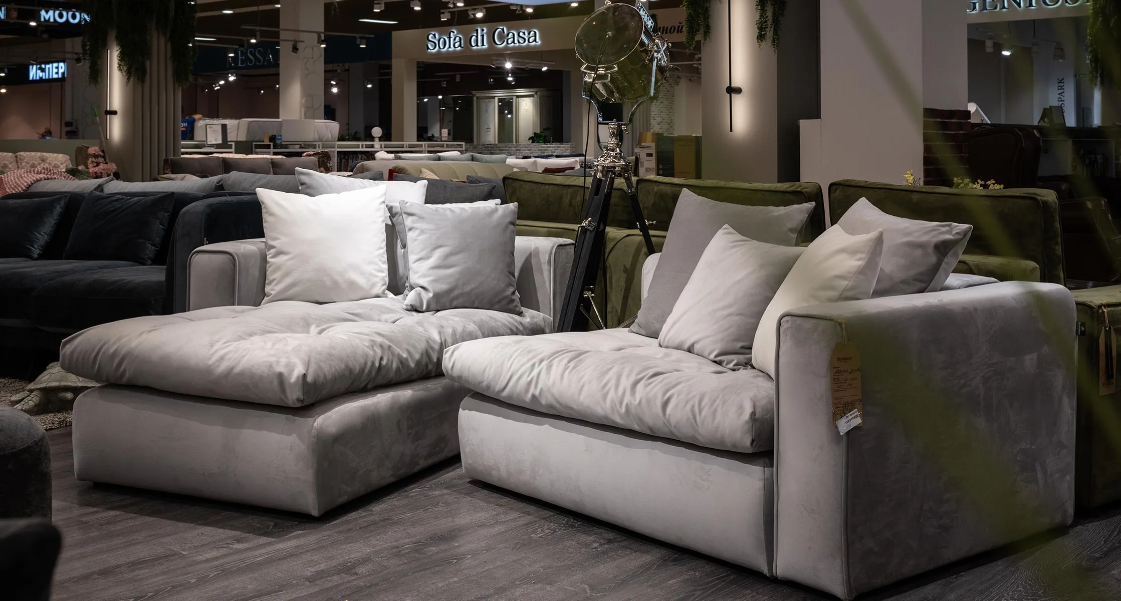 Manhattan 37 Savlukov Вегас