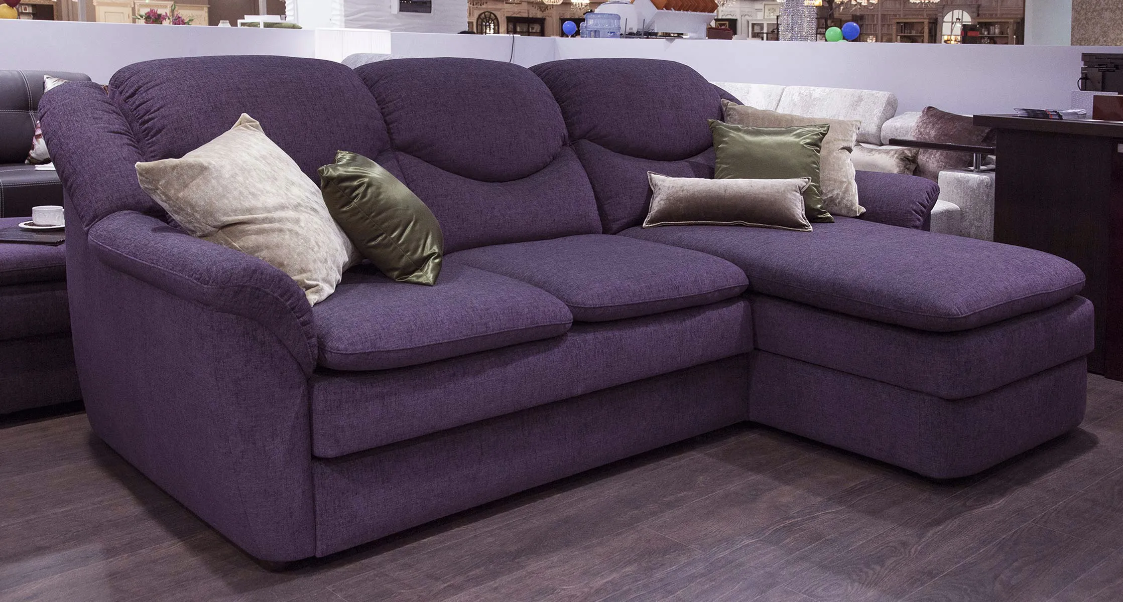 Divine_63_Sofmann_Bismarck-(2)