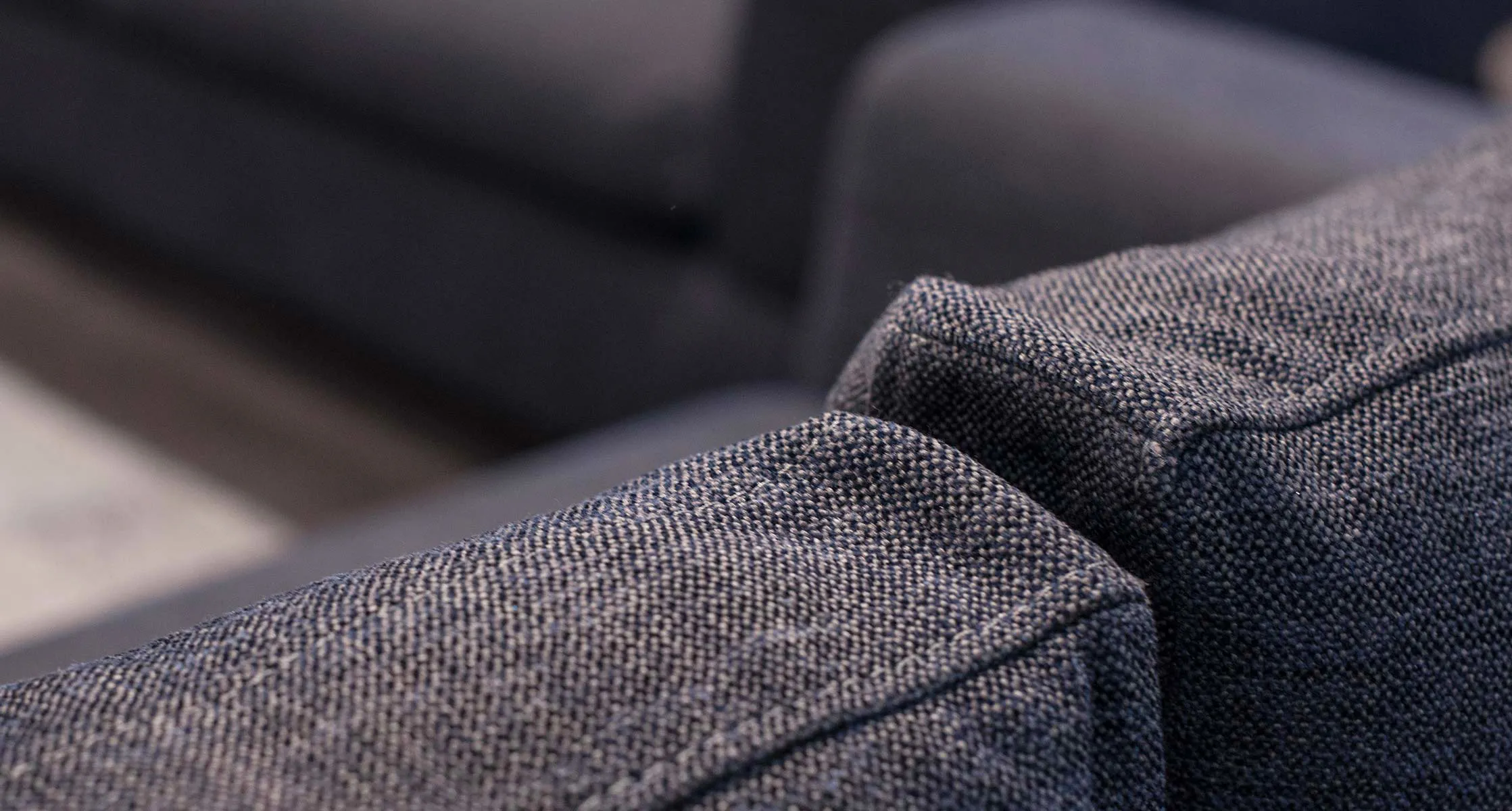 Divine-45_Estetica_Ламполет-1 Divine-45_Estetica_Ламполет-1