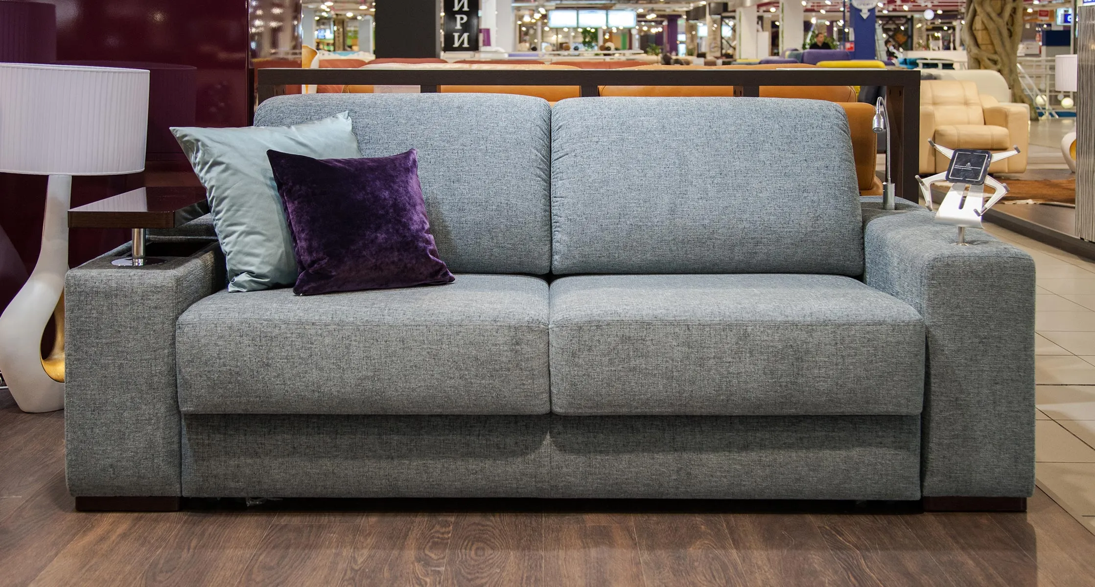 Divine_40_Sofmann_Ego