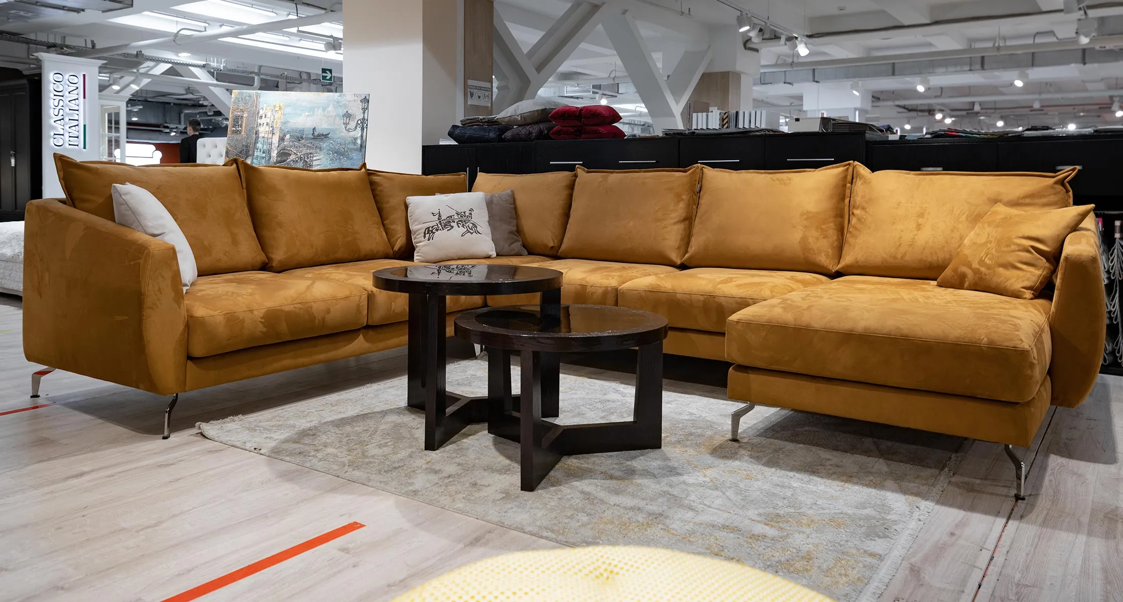 Idol 126 Michelangelo Майями