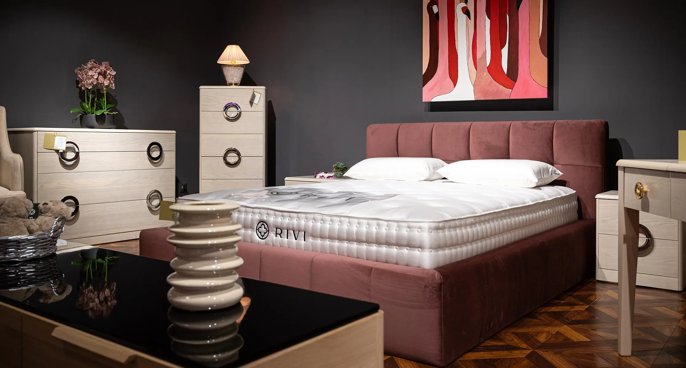 Manhattan 17 Rivi Naomi