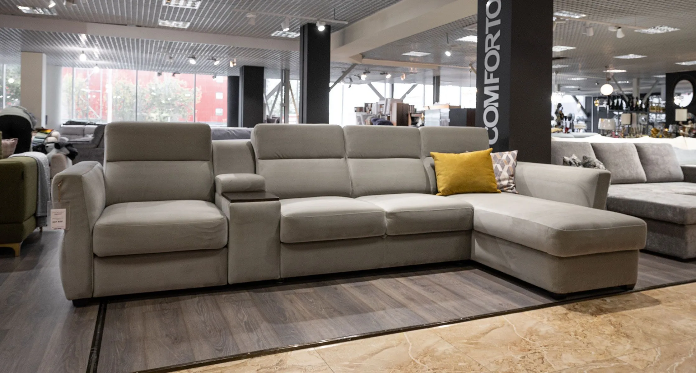 Manhattan 6 Comfortnova Сильвио Manhattan 6 Comfortnova Сильвио