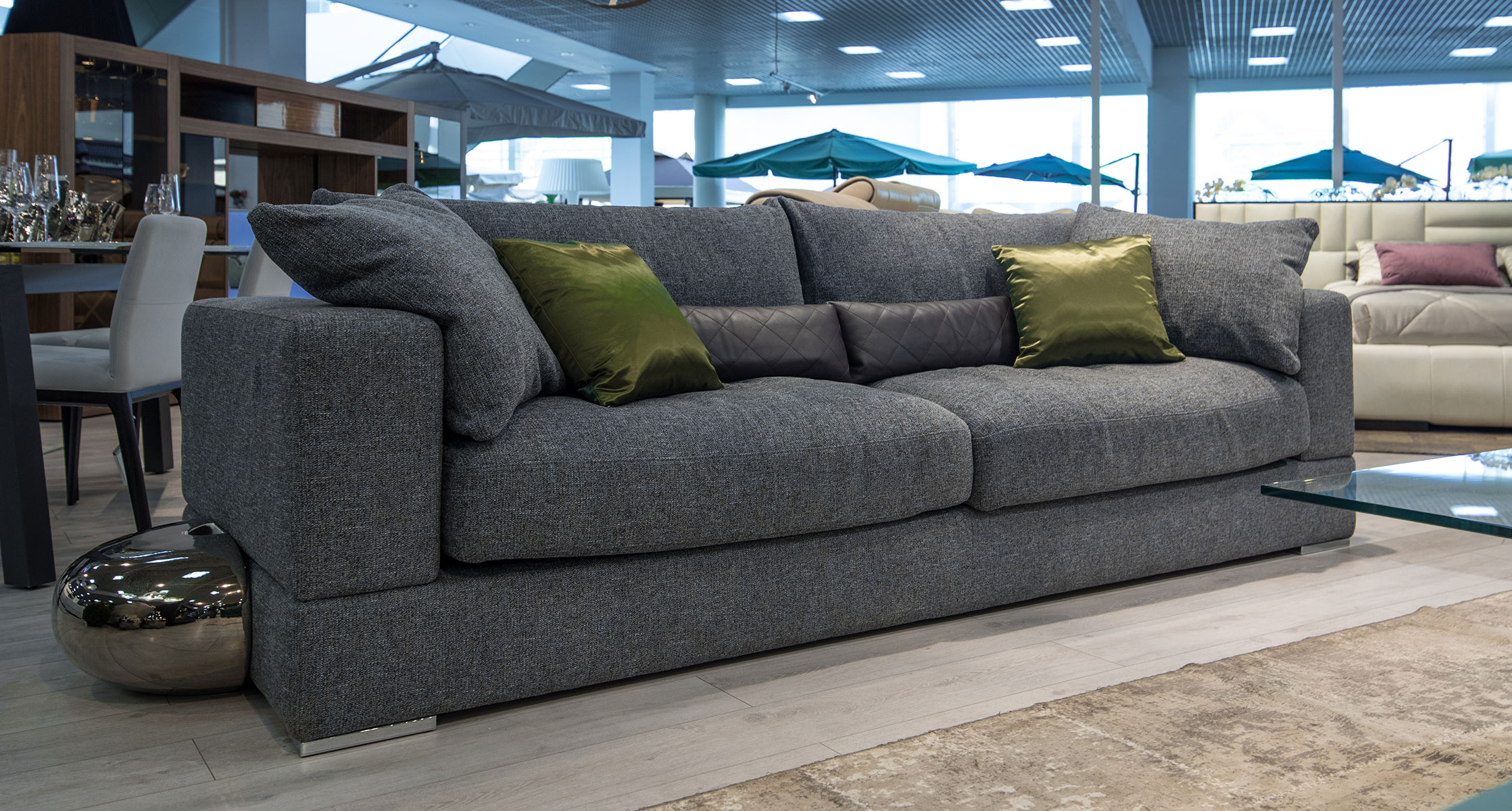 Chanel 42 MobelZeit Tahoe