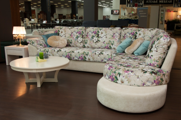 Великолепный подиумный диван в Mix Trend!