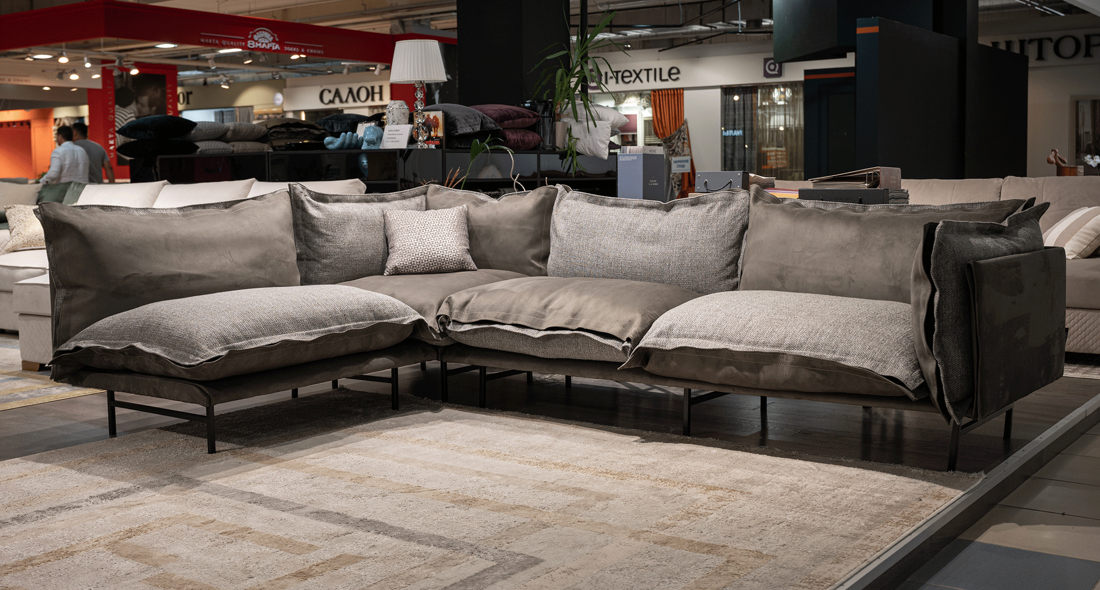 Idol2-09_Sofaform_Реверс