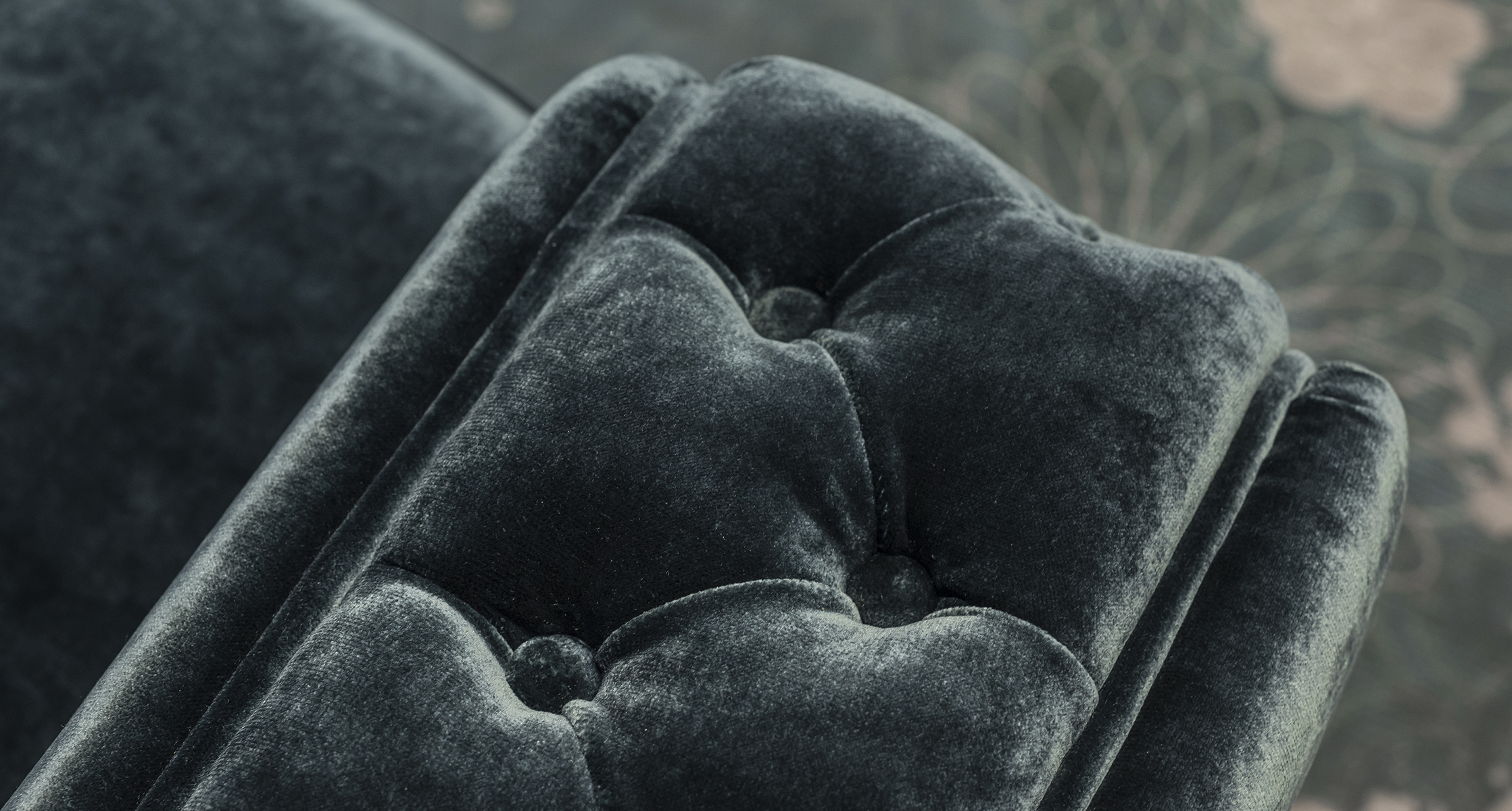 Ткань: Velluto Iris\1350, Фабрика: Mobel&Zeit, Модель: Victoria Trono