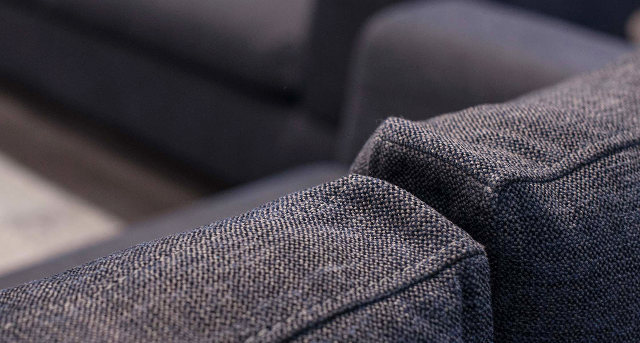 Divine-45_Estetica_Ламполет-1