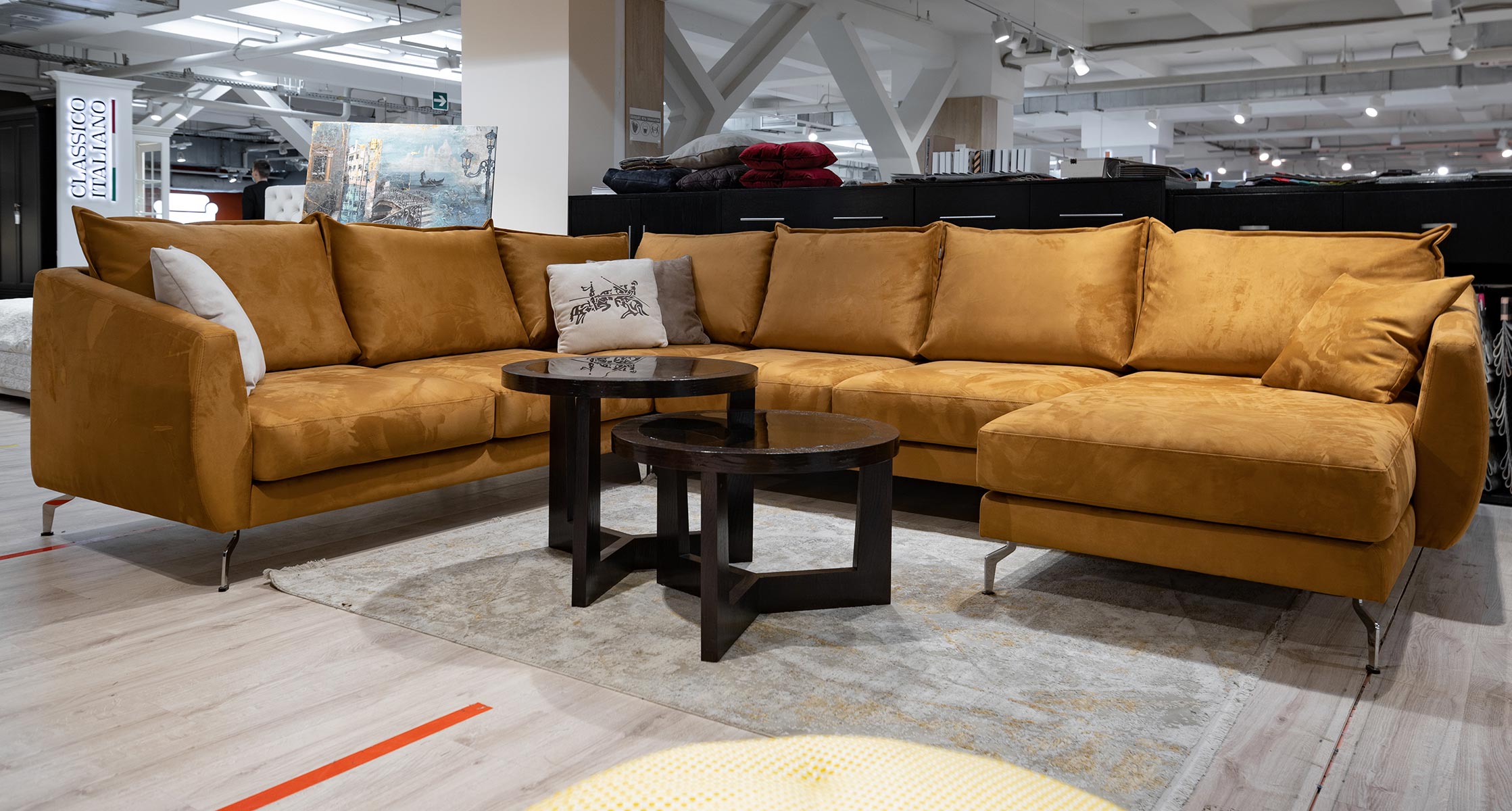 Idol 126 Michelangelo Майями