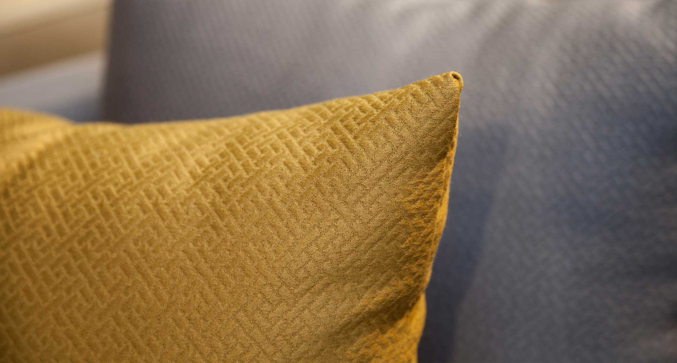 Ramazotti_цвет-7_Saloon-Mebeli_Лондон