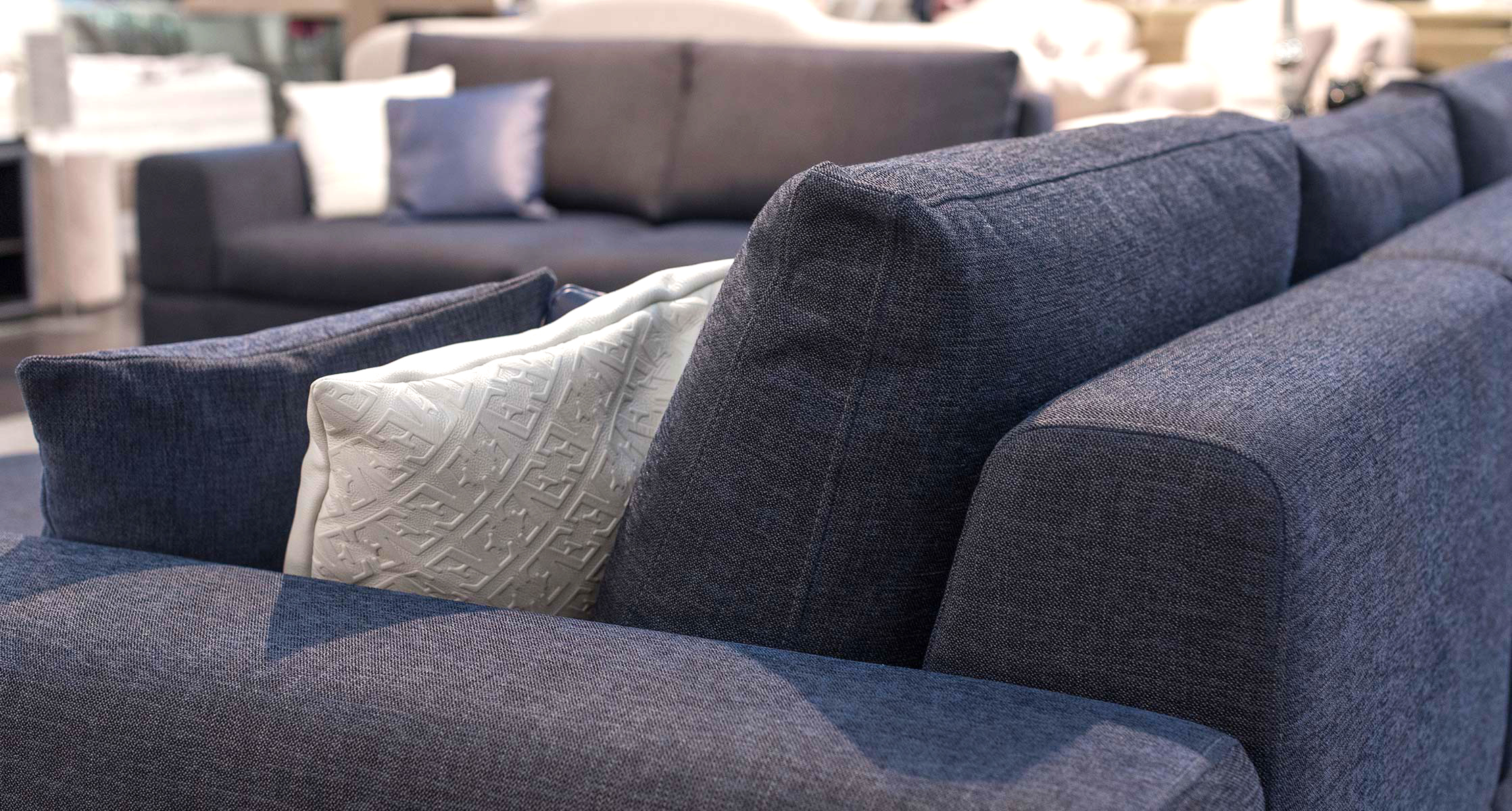 Divine-45_Estetica_Ламполет-1