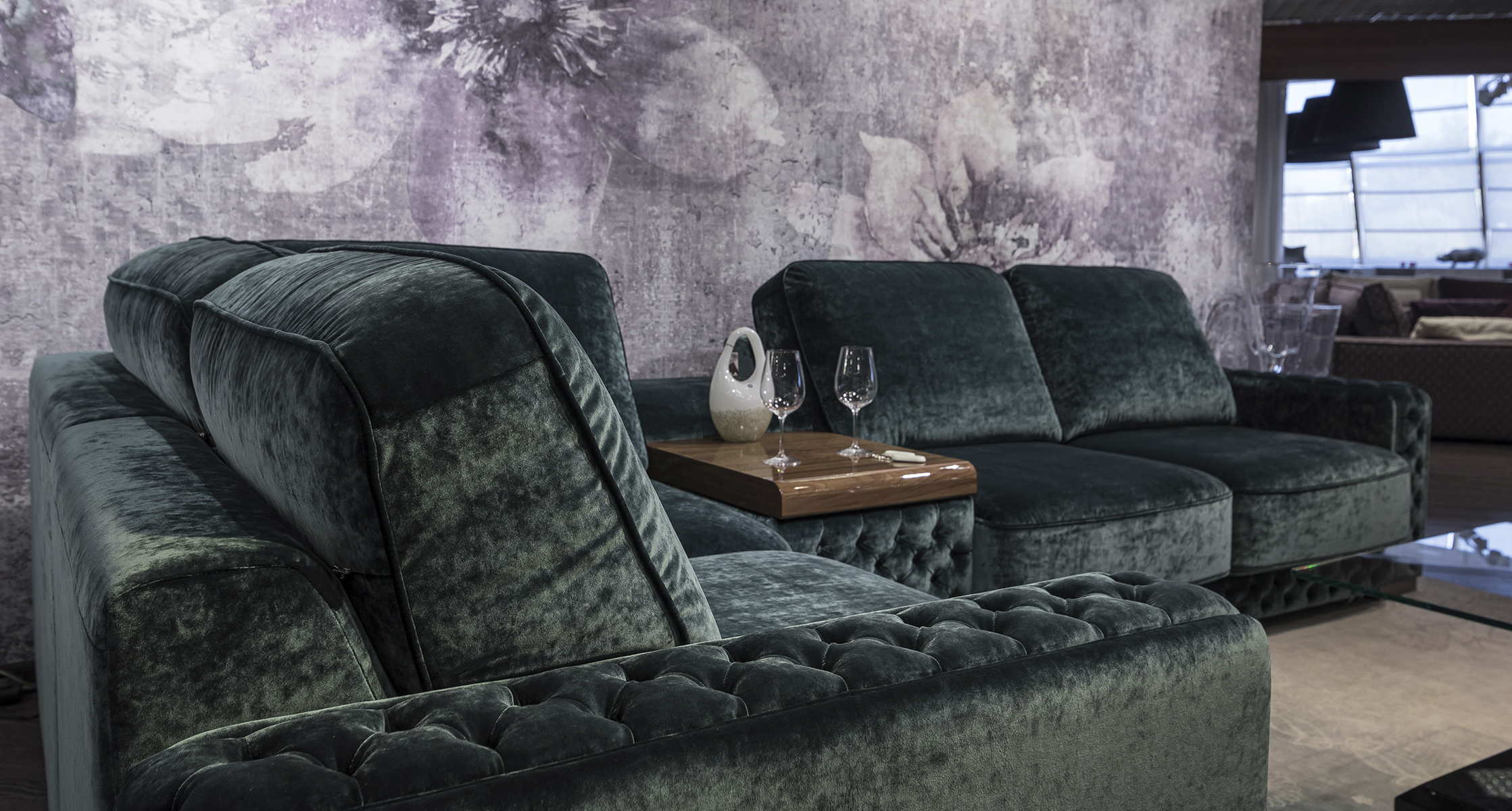 Ткань: Velluto Iris\1350, Фабрика: Mobel&Zeit, Модель: Victoria Trono