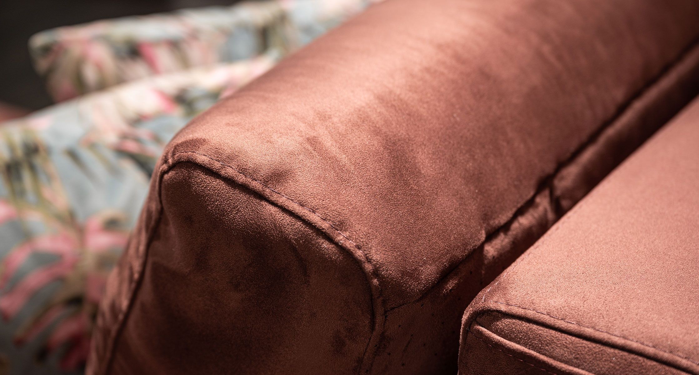 Idol 118 Divanger Митчел